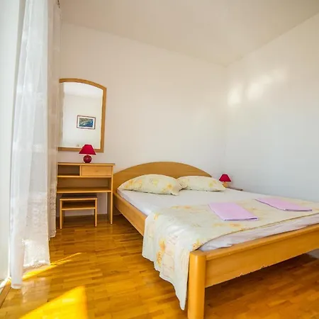 Gostinjska kuća Emil 3442 3*