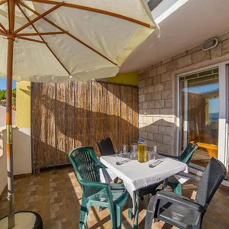 Emil 3442 Gostinjska kuća Lokva Rogoznica