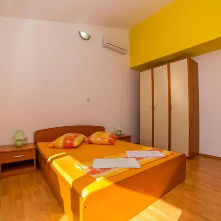 Emil 3442 Gostinjska kuća