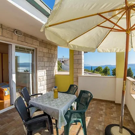 Emil 3442 Gostinjska kuća Lokva Rogoznica